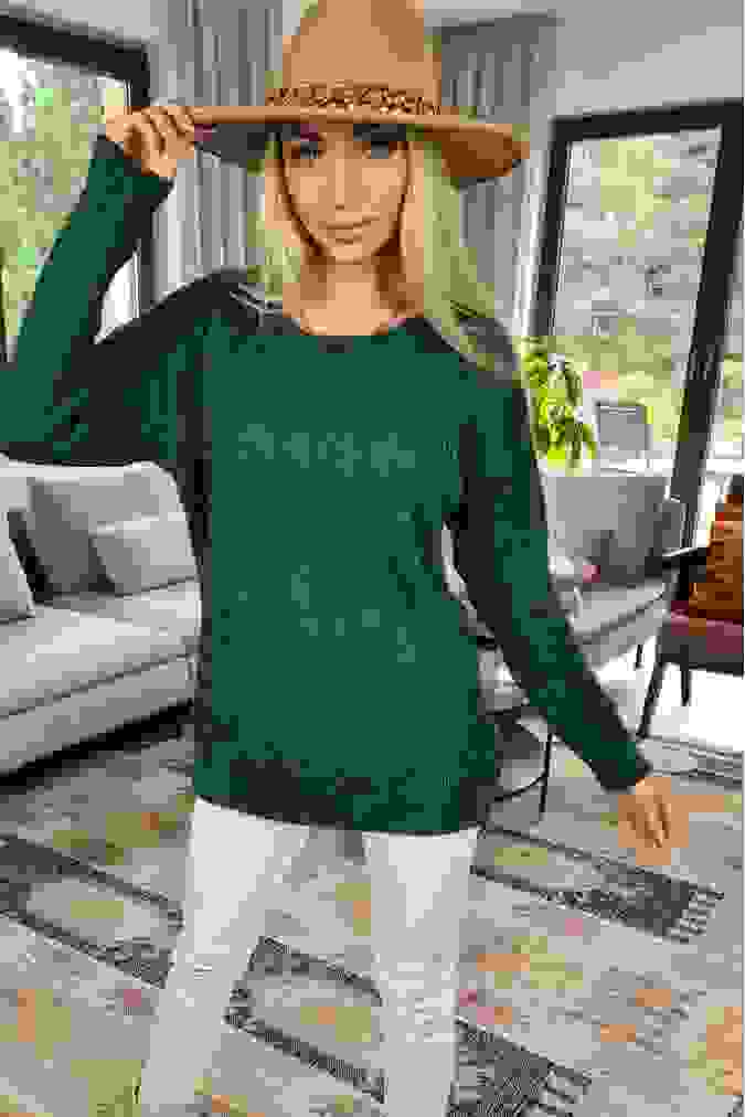 Sweter 207 ozdobny splot MEDIS zielony