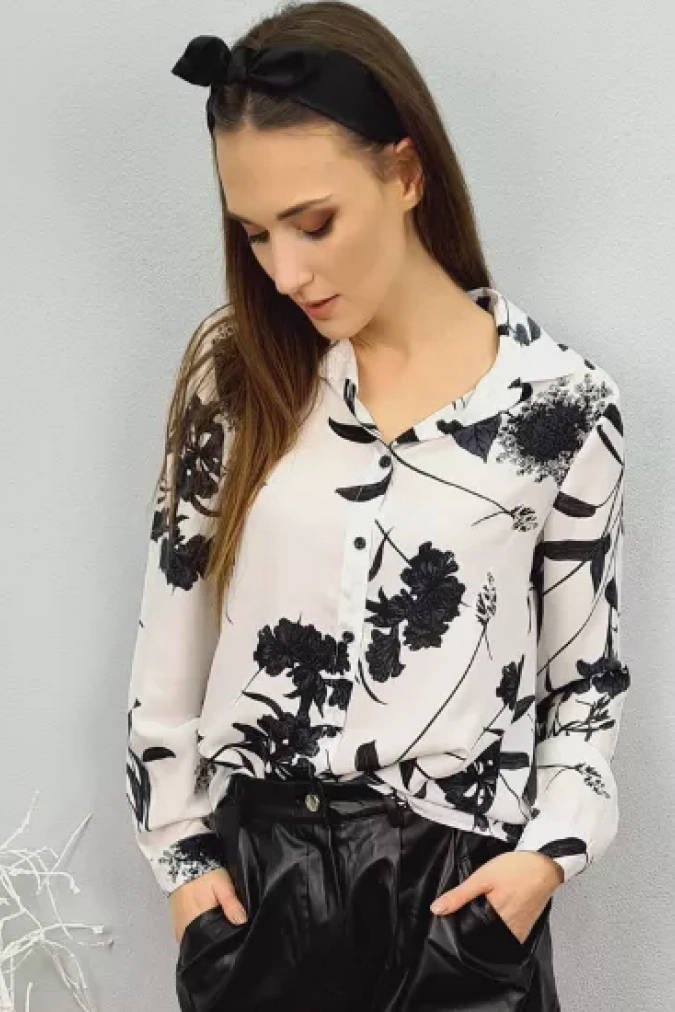 Koszula 0010 biała w czarne kwiaty 